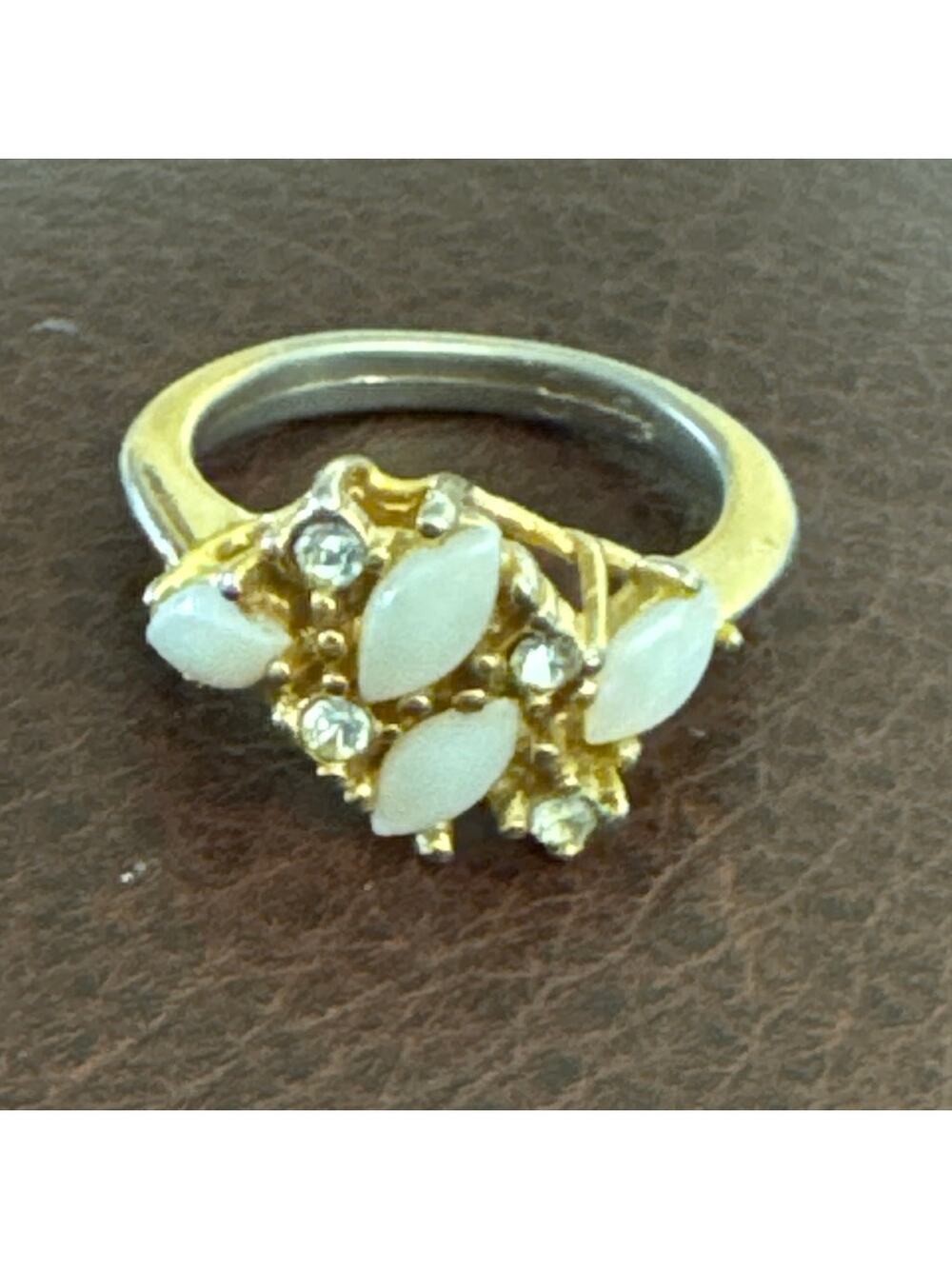 Palladium, Faux? Opal, Rhinestone? Gold Tone Ring Size 5.5 Stamped U6 With Arrow